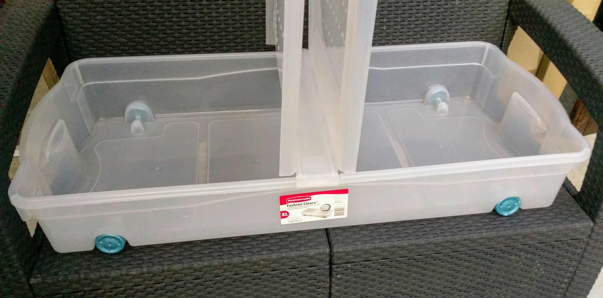 Rubbermaid Fashion Clears XL wheeled underbed storage box for Sale in San  Mateo, CA - OfferUp