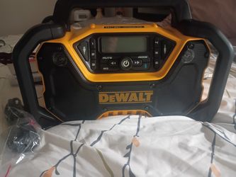 DeWalt construction radio