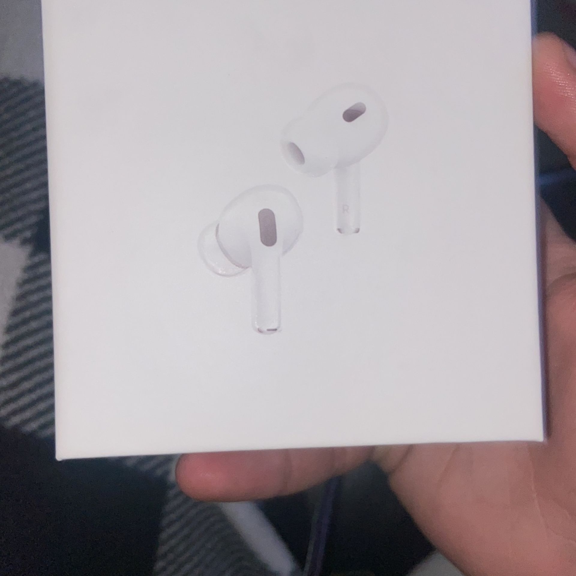 AirPod Pro 2s 