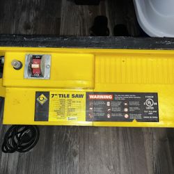 QEP 7 Inch Tile Saw