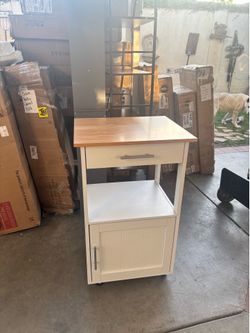 Rolling kitchen island