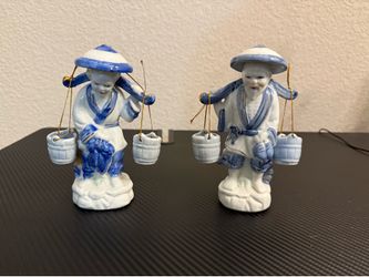 Blue White figures 6” Asian Couple with 2 Bait Water Buckets