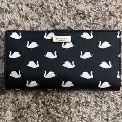 BRAND NEW Kate Spade Wallet 