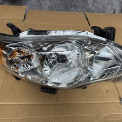 2011-2012-2013 Toyota Corolla Headlight Rh 