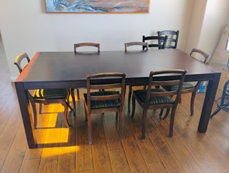 Table - Dining Table - Chars - Wood Table - Cushion Seating. - Table Leaf  