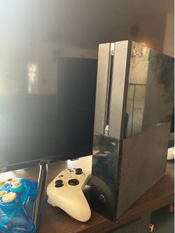 Xbox One with 2 Controls and power unit
