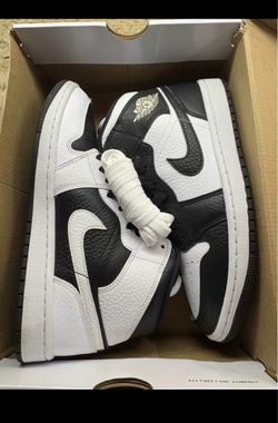 Women’s Shoes Size 9 Homage Split Panda Nike Air Jordans