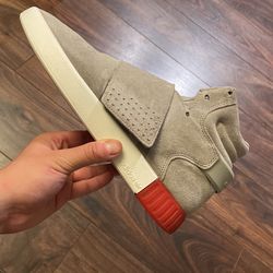 Adidas Tubular Invader Size 8.5