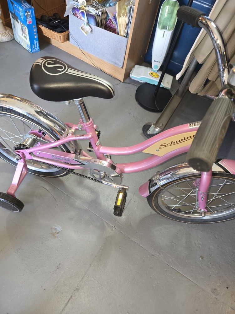Vintage Schwinns Retro Kids Pink Unisex 16" Roadster Bicycle.