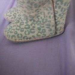 Ugg botitas size 2/3 De Bebe