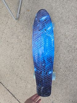 Band New 22" Deleven Skateboard - Mini Cruiser