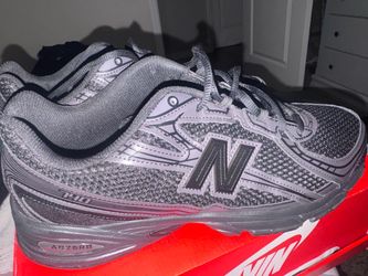 NEW BALANCE 10 1/2