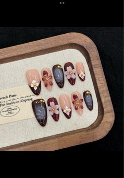 Floral 3D Design Press-On Nails