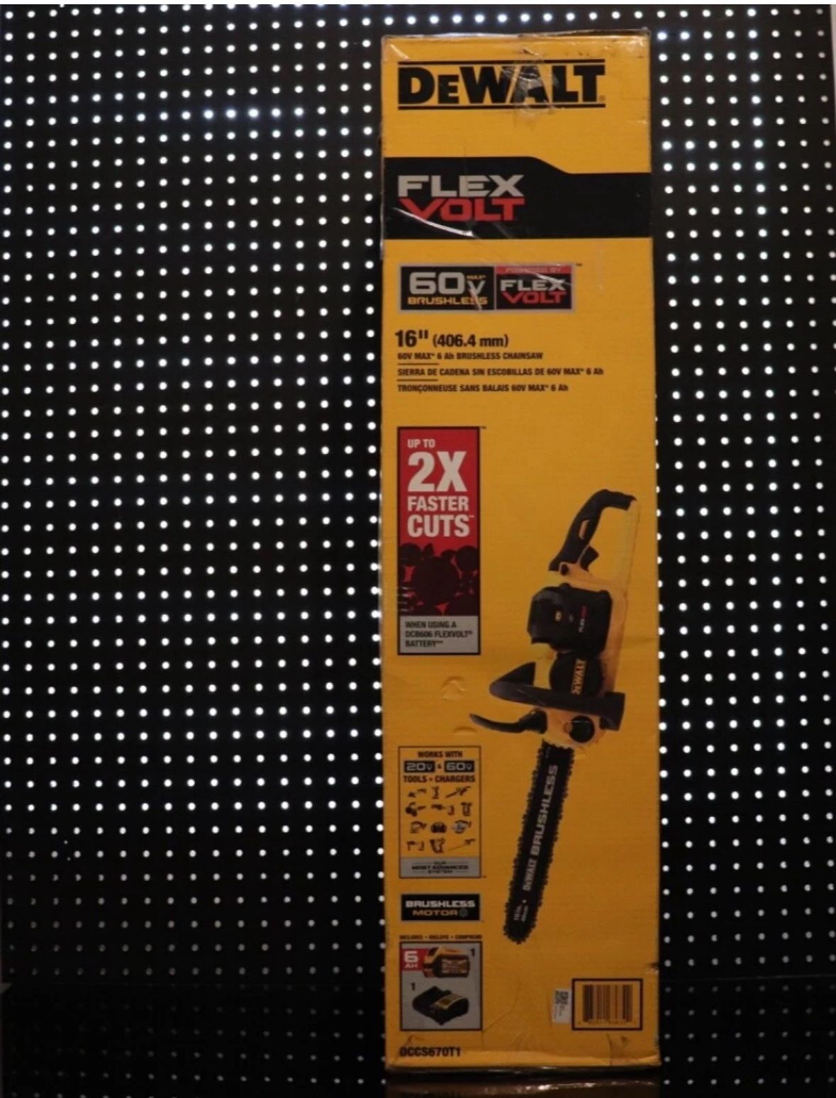 DEWALT 60V MAX FlexVolt 16" Brushless Chainsaw Kit DCCS670T1 | Battery & Charger