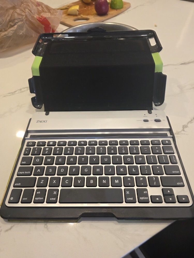 Wifi Keyboard For IPad Hard Shell Cover