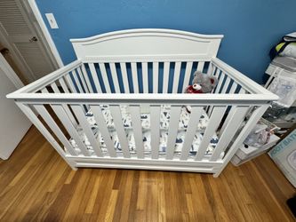 Infant Crib White