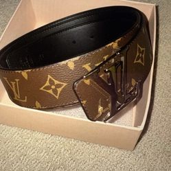 Louis Vuitton Men’s belt