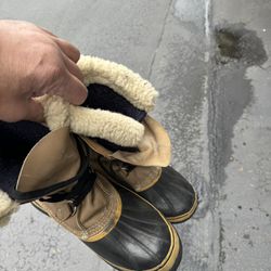 Sorel Caribou Boots, Size 13