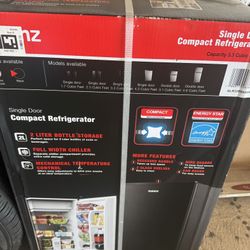 Galanz Mini Fridge 