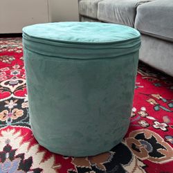 Round small ottoman with storage
