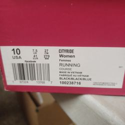 Women Reebok Size 10 Or Men Size 8.5