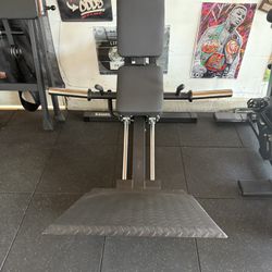 Titan Fitness Hack Squat Leg Press Calf Raise 