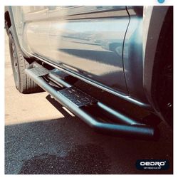 For Sale: RAM 1500, OEDRO 6” Running Boards – Textured Black (Used)