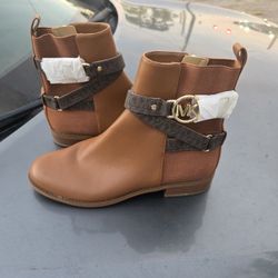 Ankle Boots 