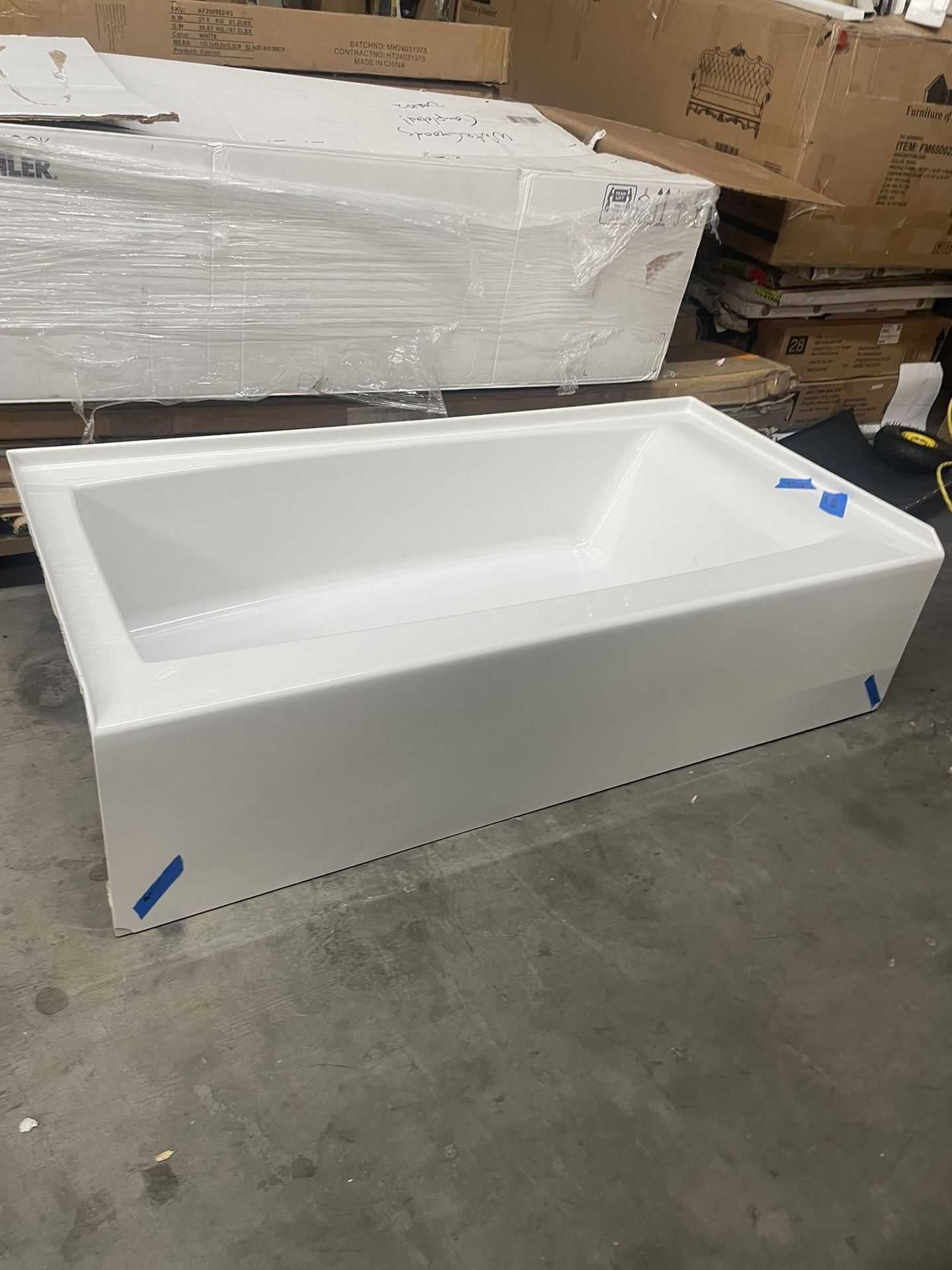 KOHLER Elmbrook 60 in. x 30.25 in. Soaking Bathtub with Left-Hand Drain in White