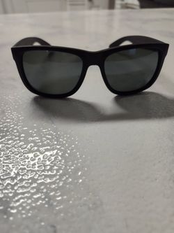Ray Ban Sun Glasses 