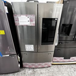 FAMILY HUB SAMSUNG FRENCH DOOR REFRIGERATOR
