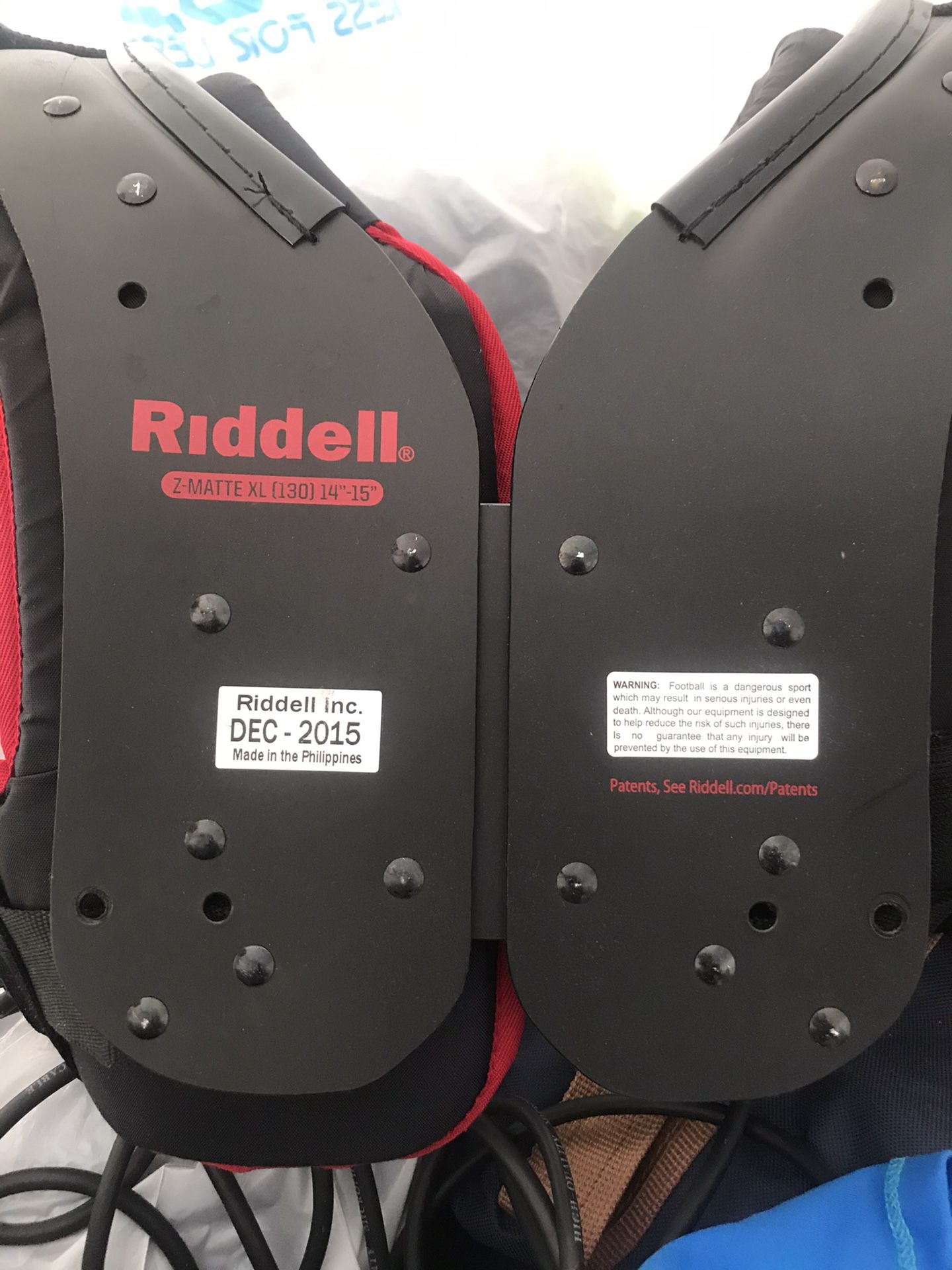 Riddle shoulder Pads ( Youth)