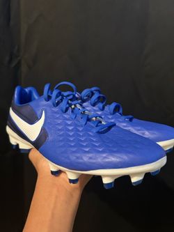 Nike tempo legend 8
