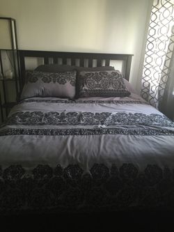 Black full size bed $275