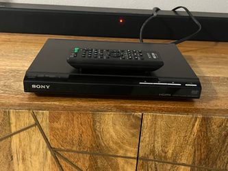 Sony DVP-SR510H HDMI Upscale 1080p DVD Player w/ Remote - Tested And Working