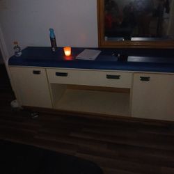 Dresser W Mirror