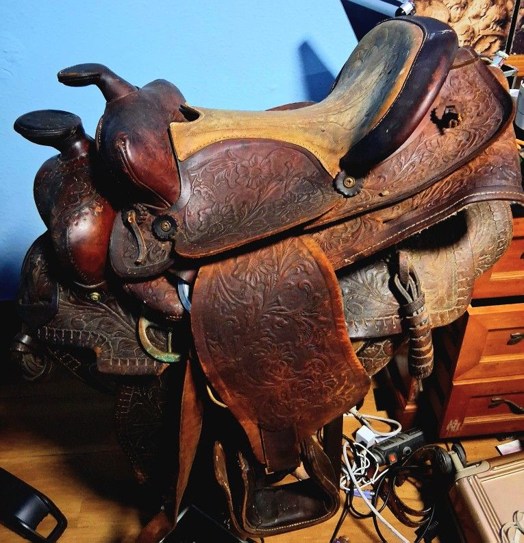 Cowboy Horse Saddle Western Sporting Goods Equestrian Rancho Leather Brown