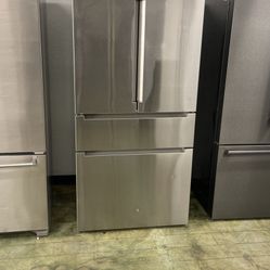 Bosch Four Door Refrigerator VHYE