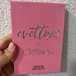 Beauty Creations x Evette Exo Face Palette