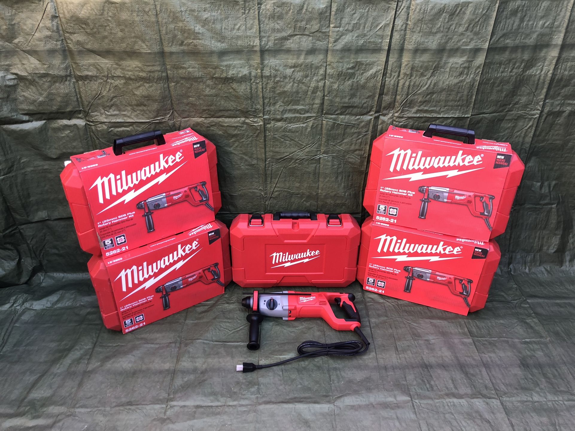 Milwaukee 1” SDS Plus Rotary Hammer Kit