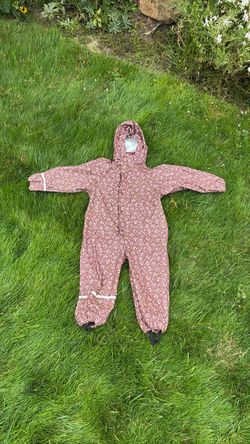 CeLaVi Rainsuit 3-4yr old, size 100