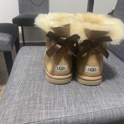 Uggs Size 7 Like Brand New Asking For 50 