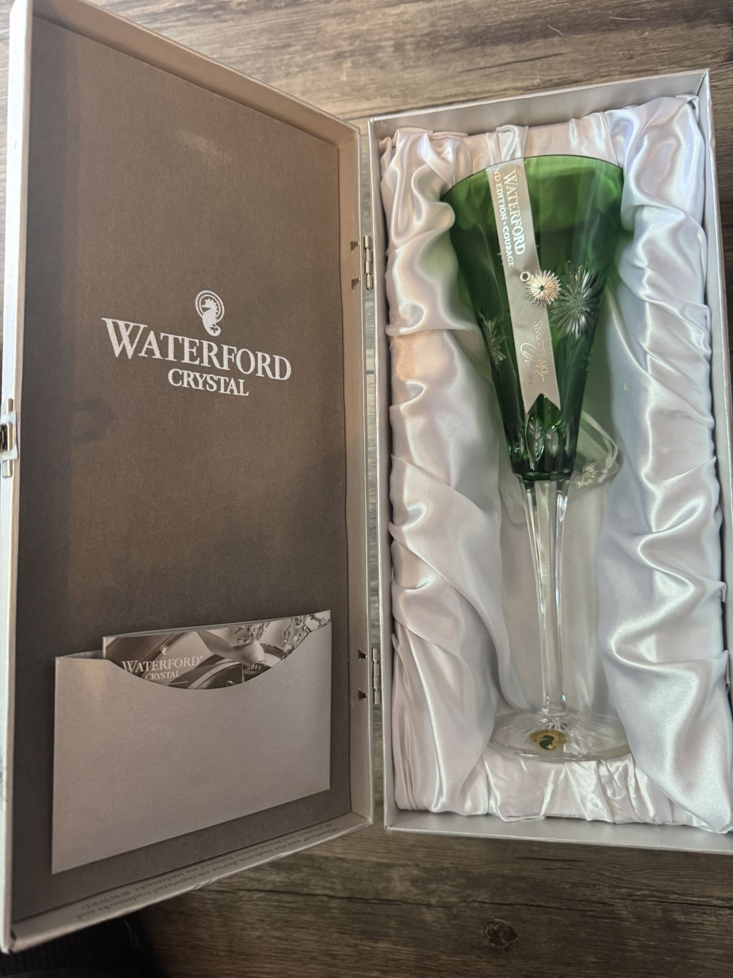 Ultra Rare BRAND NEW Waterford Crystal Snowflake Limited Edition Brand New
