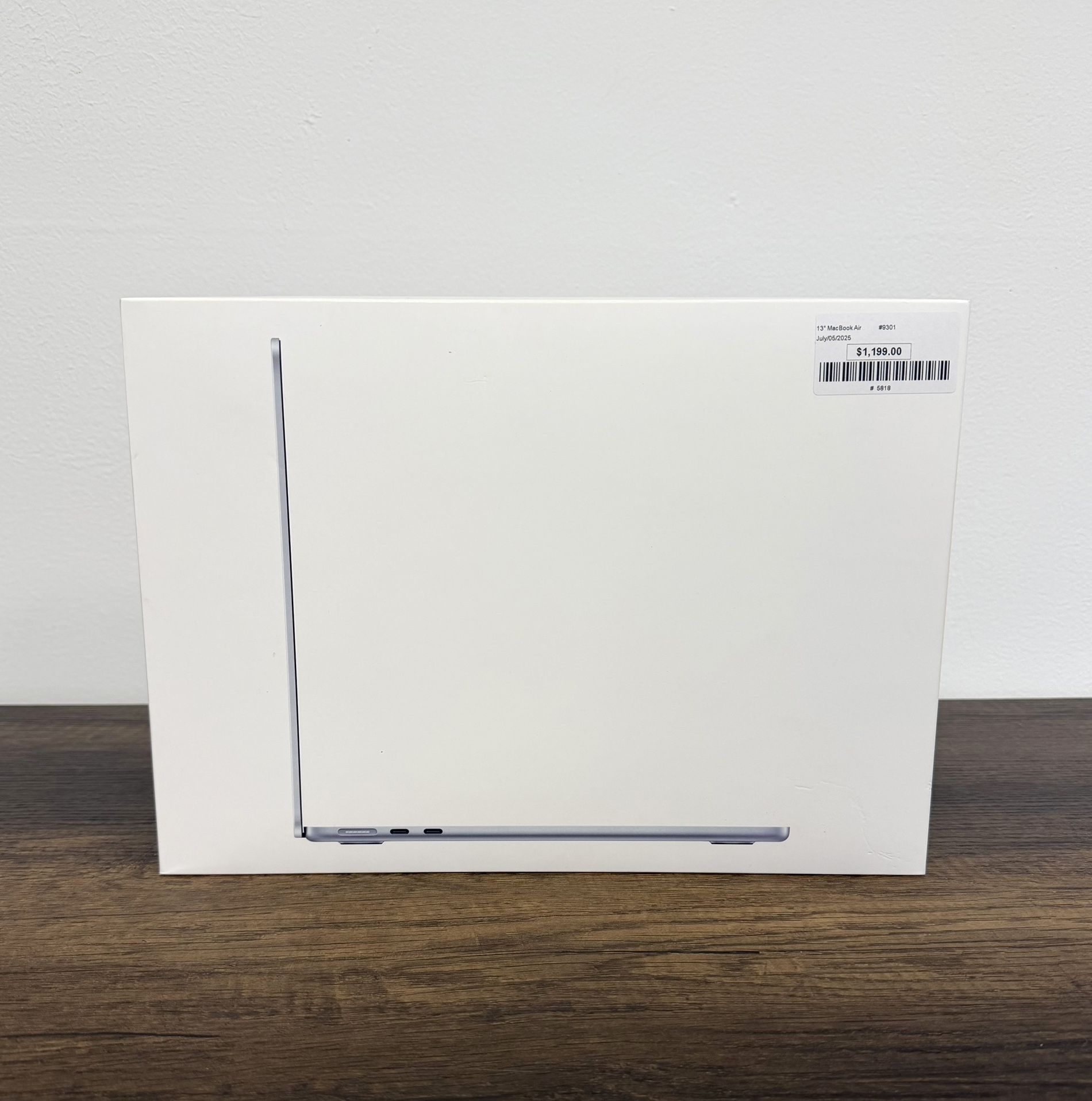 13" MacBook Air M4 10 Core*500GB SSD*24GB RAM