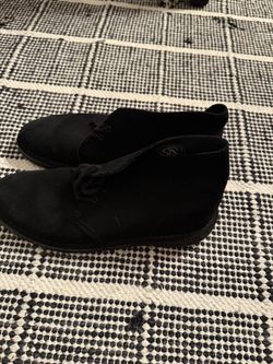 Clark’s Books Black (size 9)