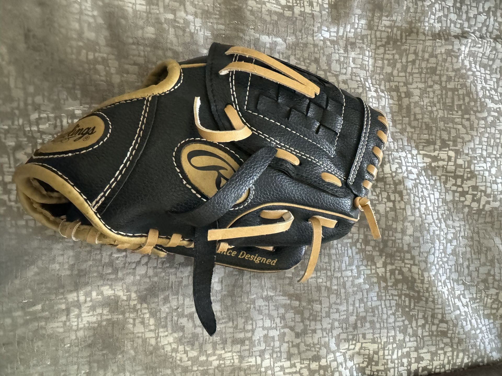 Rawlings Youth Baseball Glove