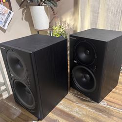 Mackie HR 824 Made Is USA!