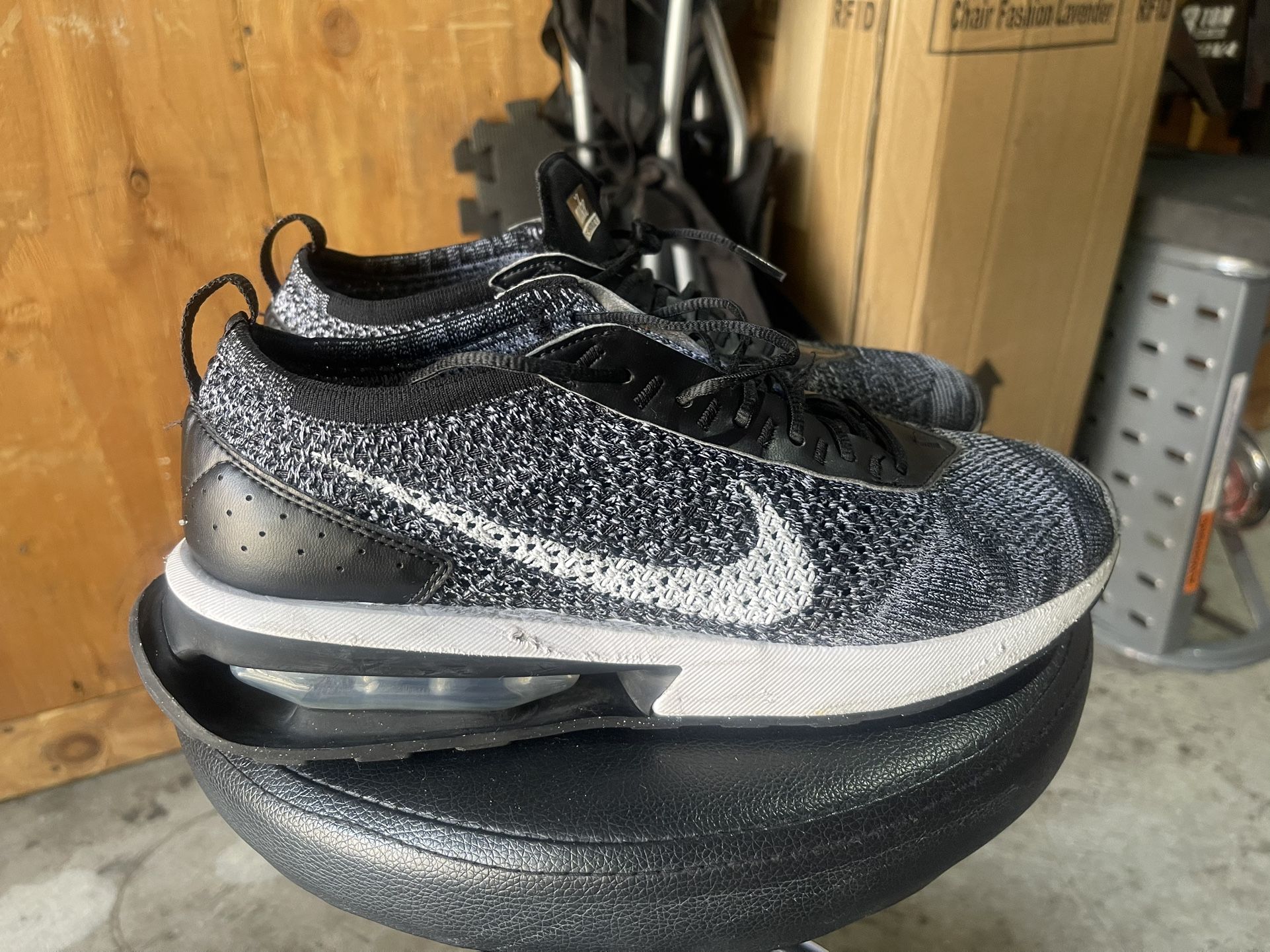 Air Max Flyknit Racer 'Black White' Size 10