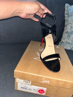 Overview                        The Christian Louboutin Open Liloo 85