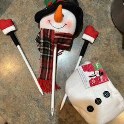 Decorating for plants. Snowman plant decoration for Christmas